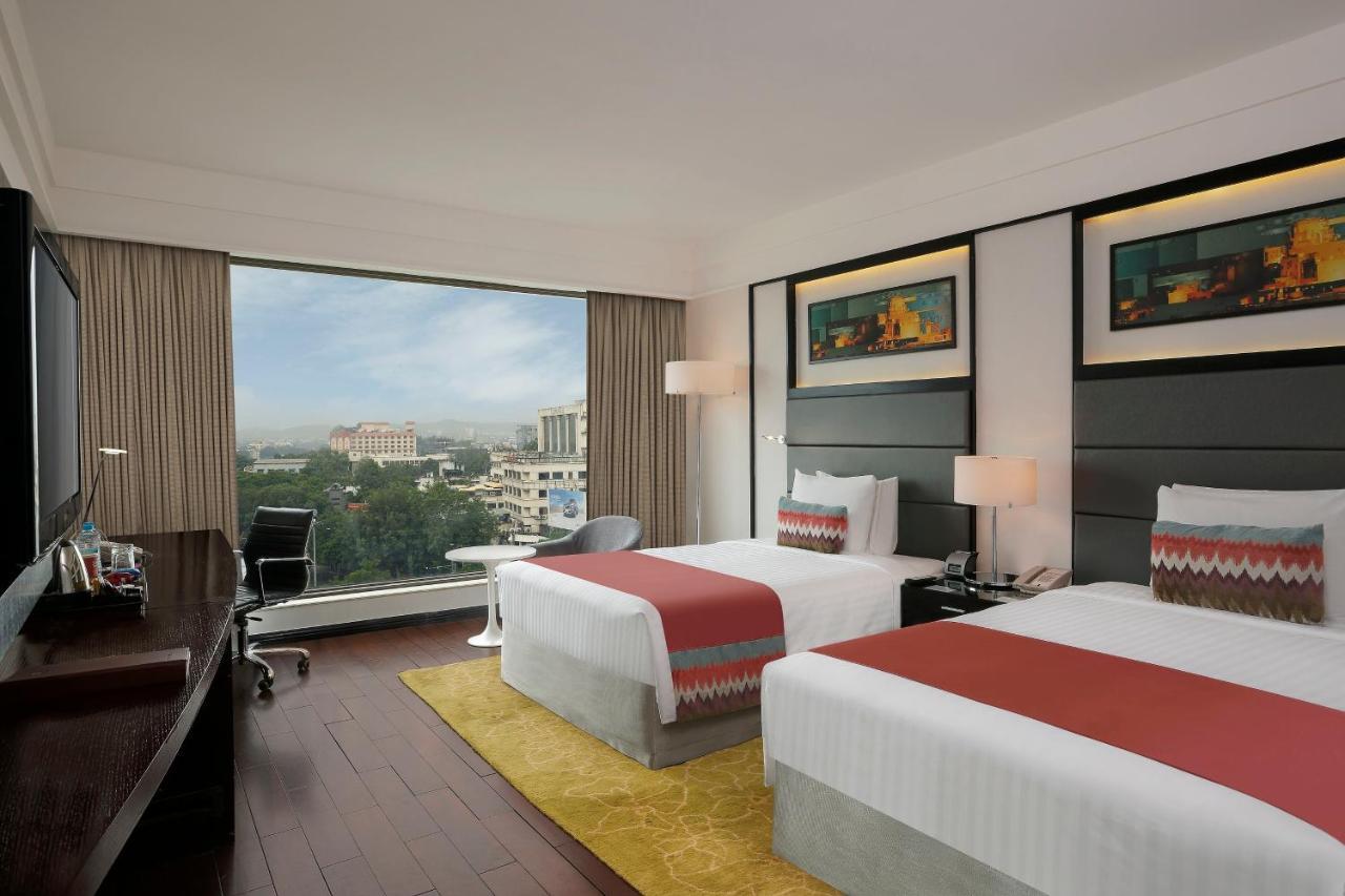 Crowne Plaza Centre By Ihg Hotel Pune