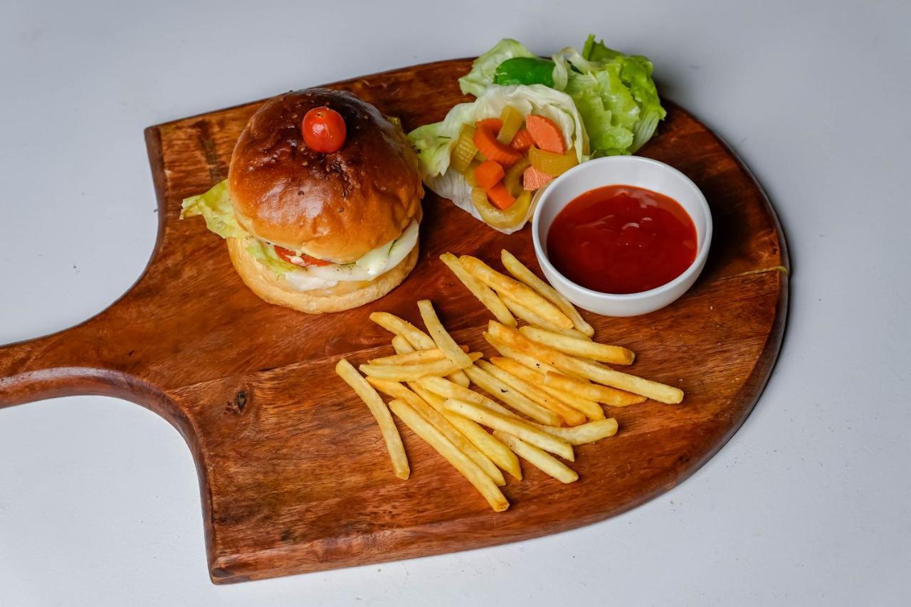 Crowne Plaza Centre By Ihg Pune