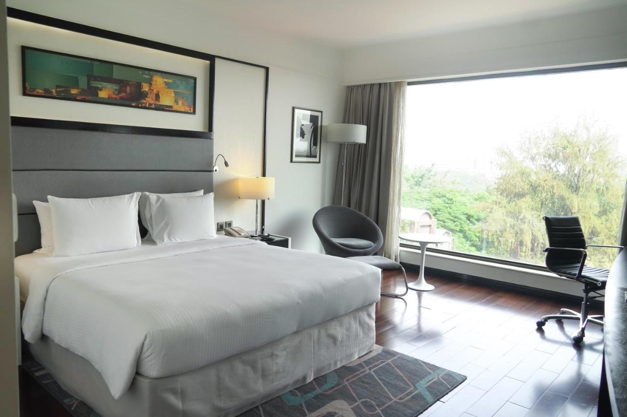 Crowne Plaza Centre By Ihg Hotel 5*