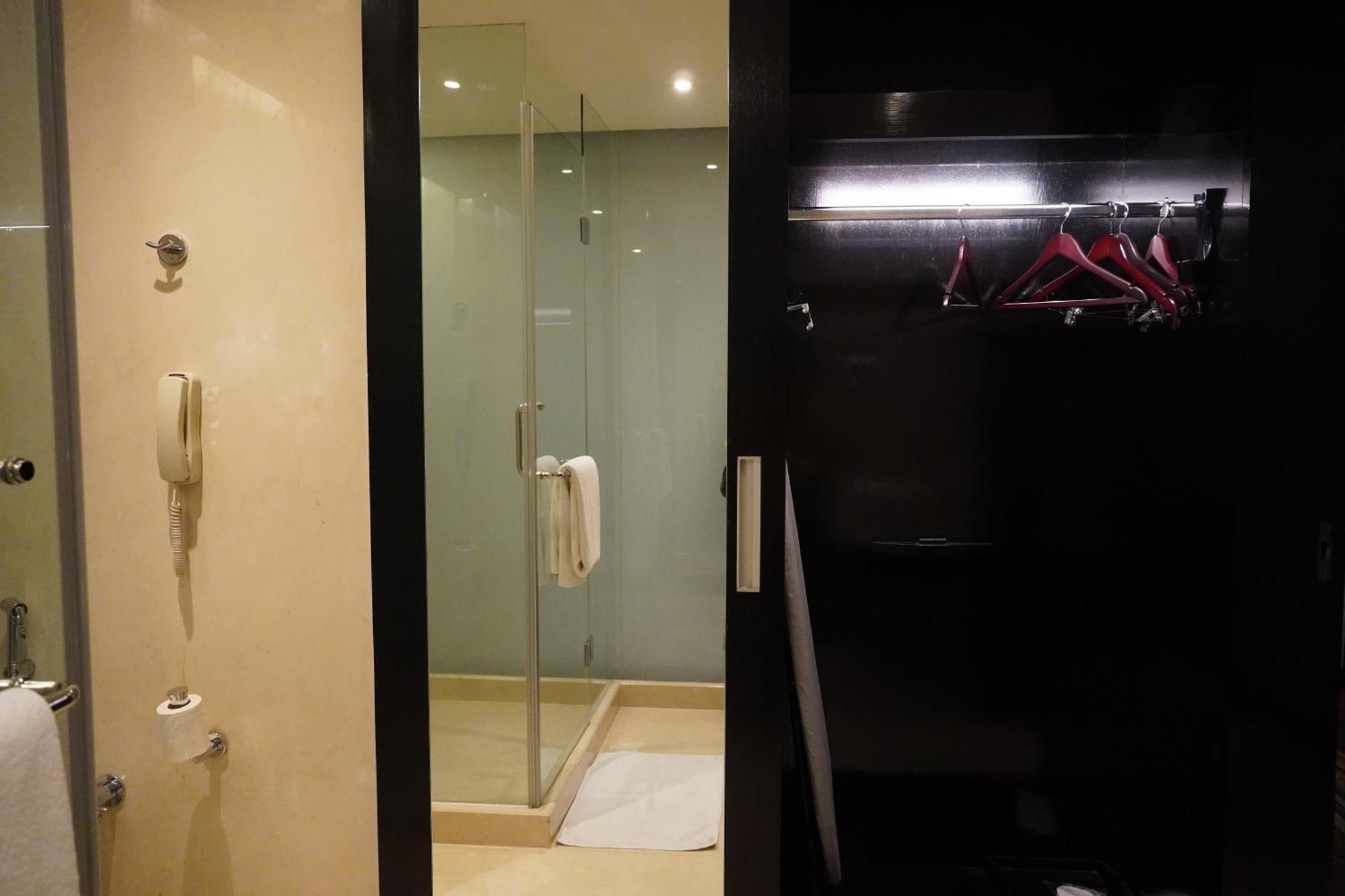 Crowne Plaza Centre By Ihg Hotel 5*